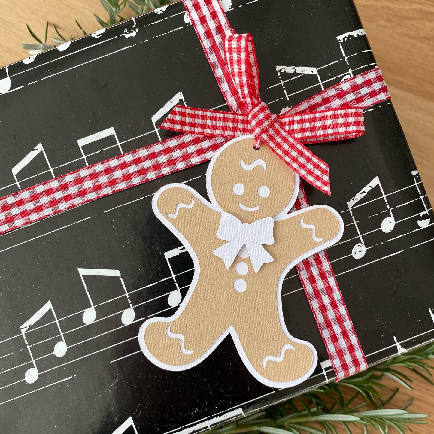 Gingerbread man gift tags, Christmas gift wrapping.