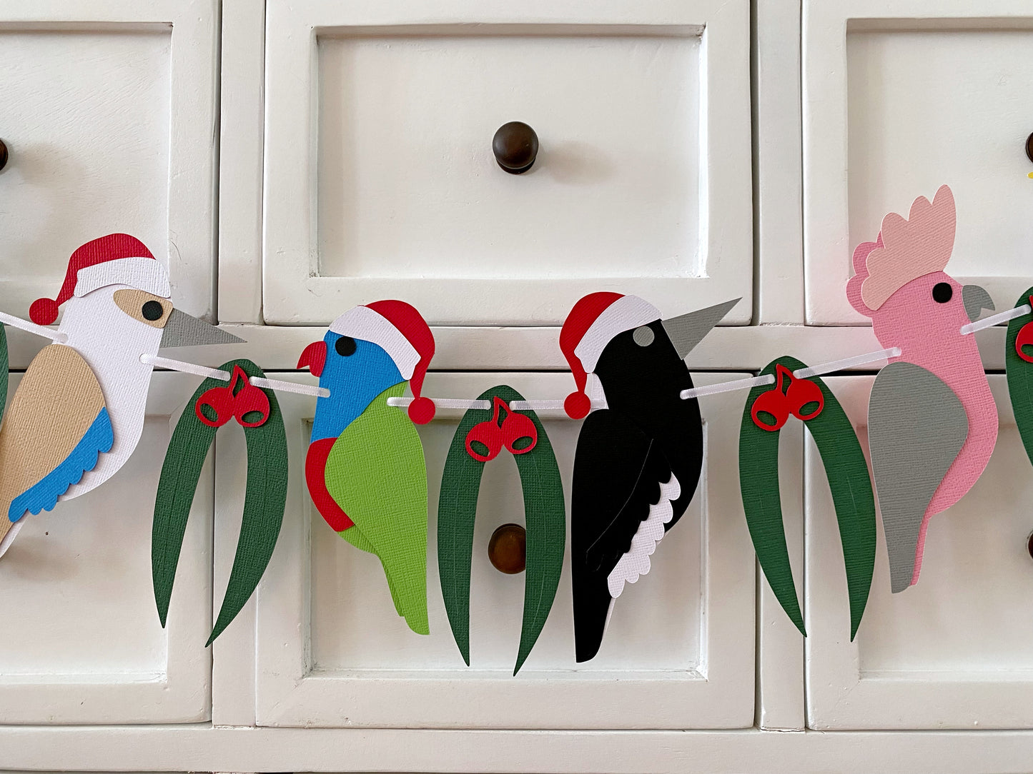 Aussie Christmas Birds Garland. Australian native birds..