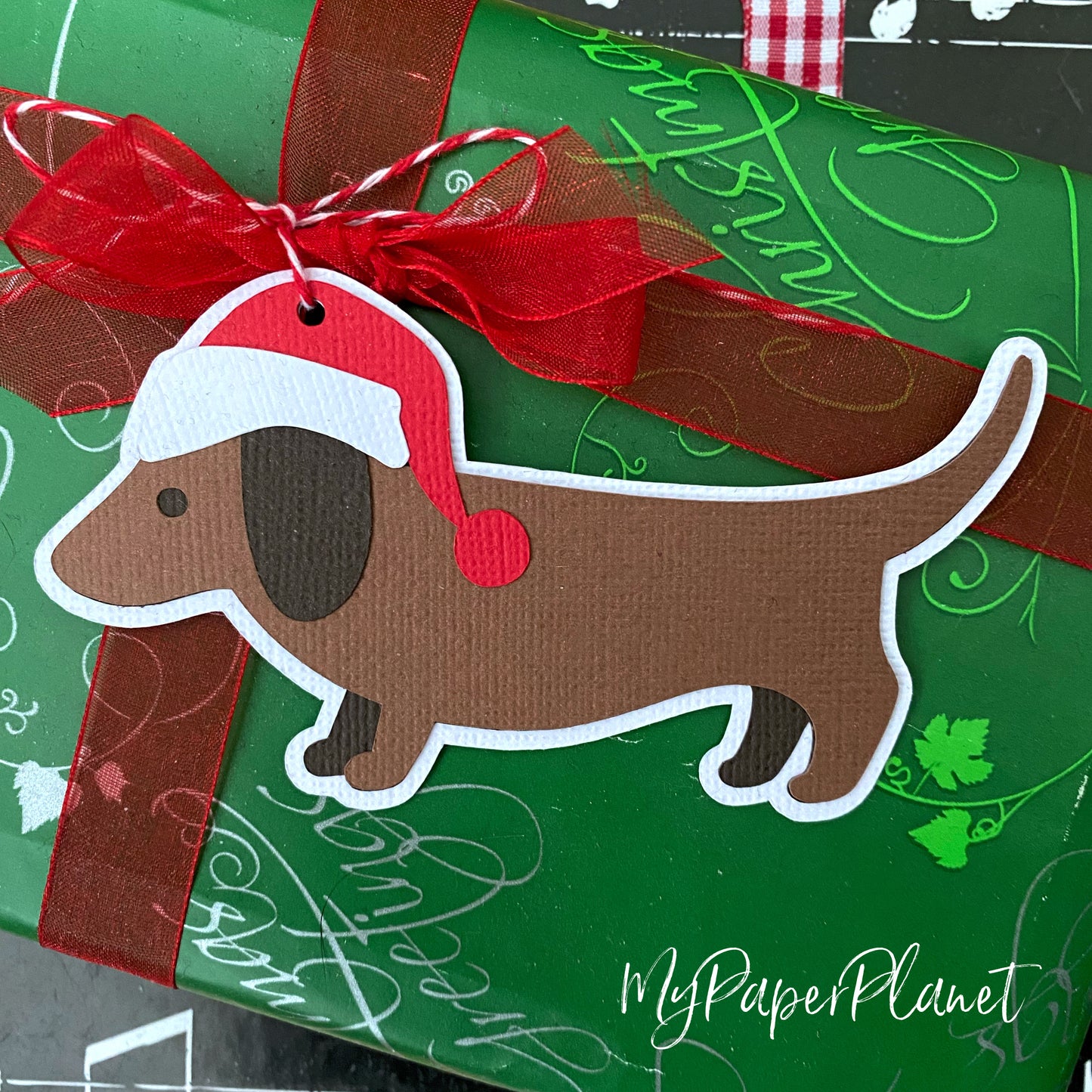 Christmas Dog gift tags. Dachshund with Santa hat.