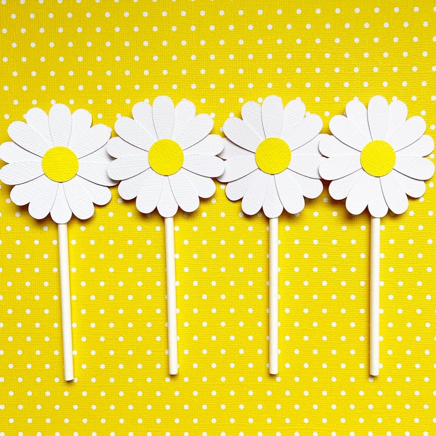 Daisy Cupcake toppers.