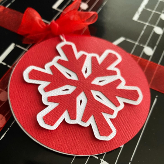 Christmas Snowflake gift tags.