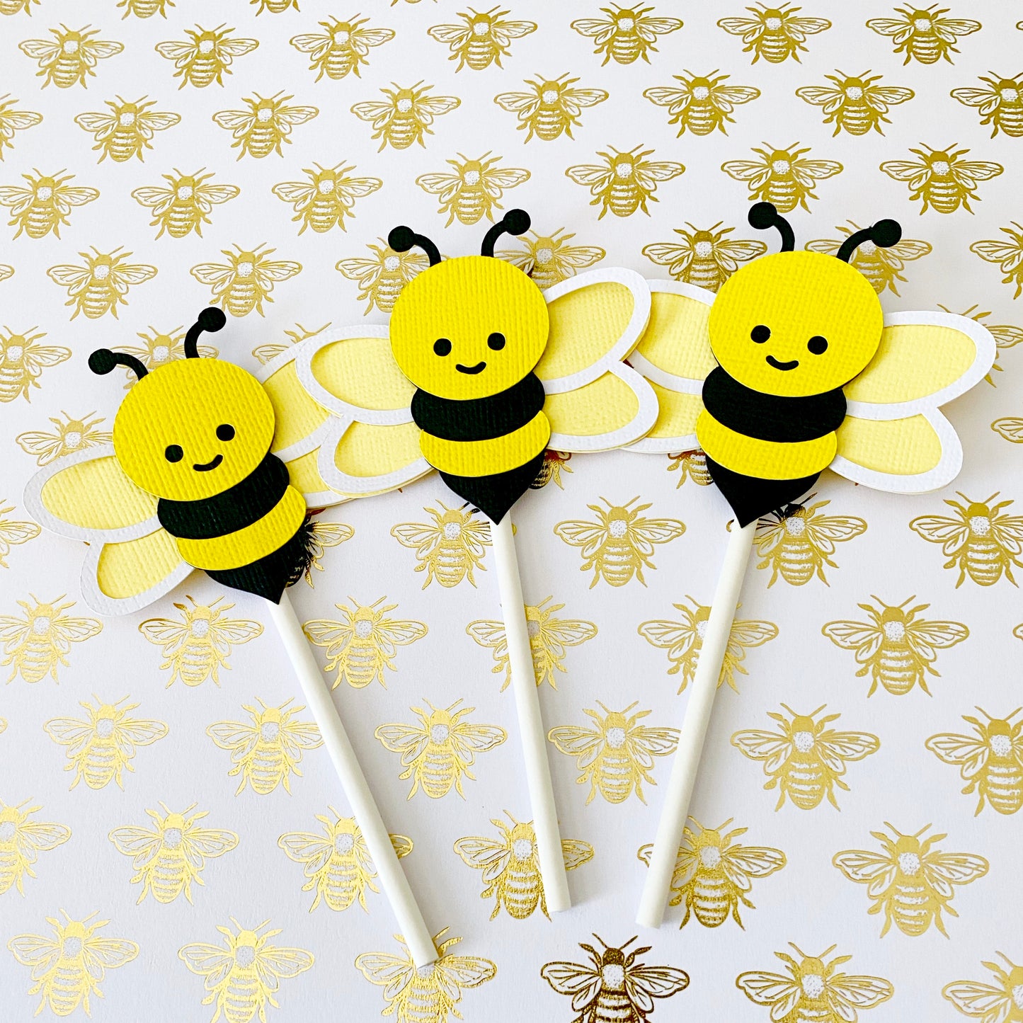 Bee Cupcake Toppers. Bumble bee, baby shower, birthday, first birthday.