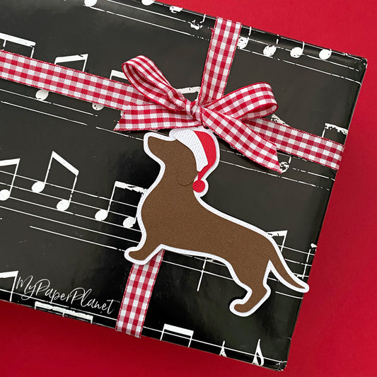 Christmas Sausage Dog gift tags. Dachshund with Santa hat.