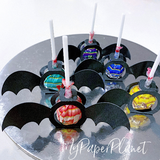 Halloween Bat Lollipop holder. Trick or treat, candy wrapper.