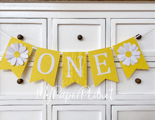 Daisy ONE Banner. First birthday bunting.