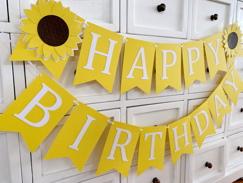 Sunflower Happy Birthday party banner. Flower, floral bunting.