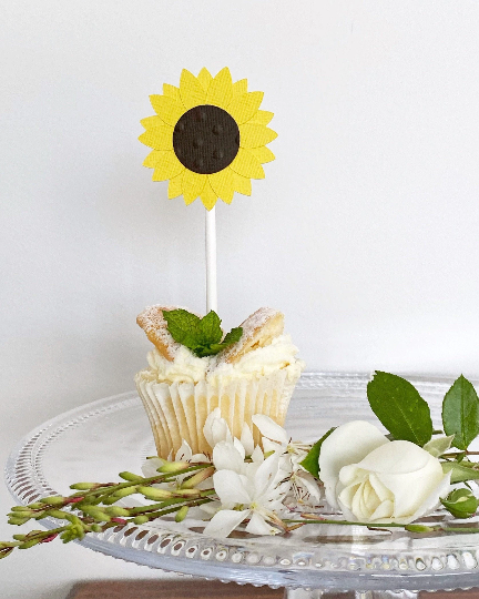 Sunflower Cupcake Toppers. Floral birthday party, Baby shower.